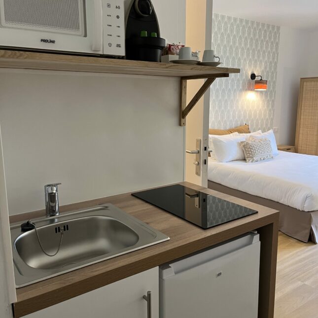 Kitchenette dans chambre